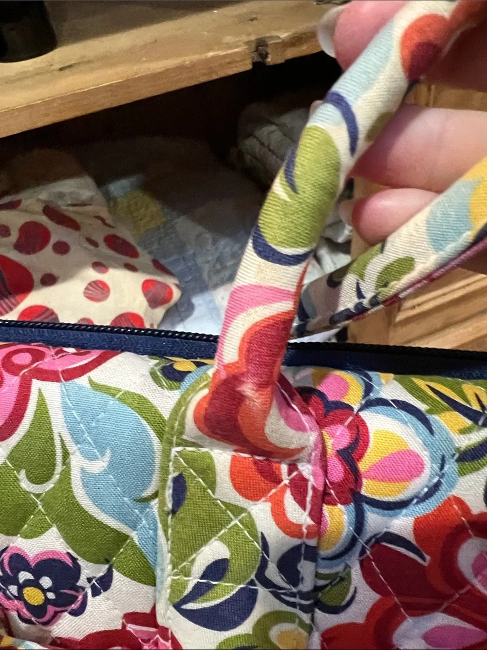 Vera Bradley 17” Laptop Bag in Retired Hope Garden Pattern